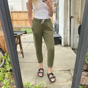 OLIVE GREEN SWEATPANTS